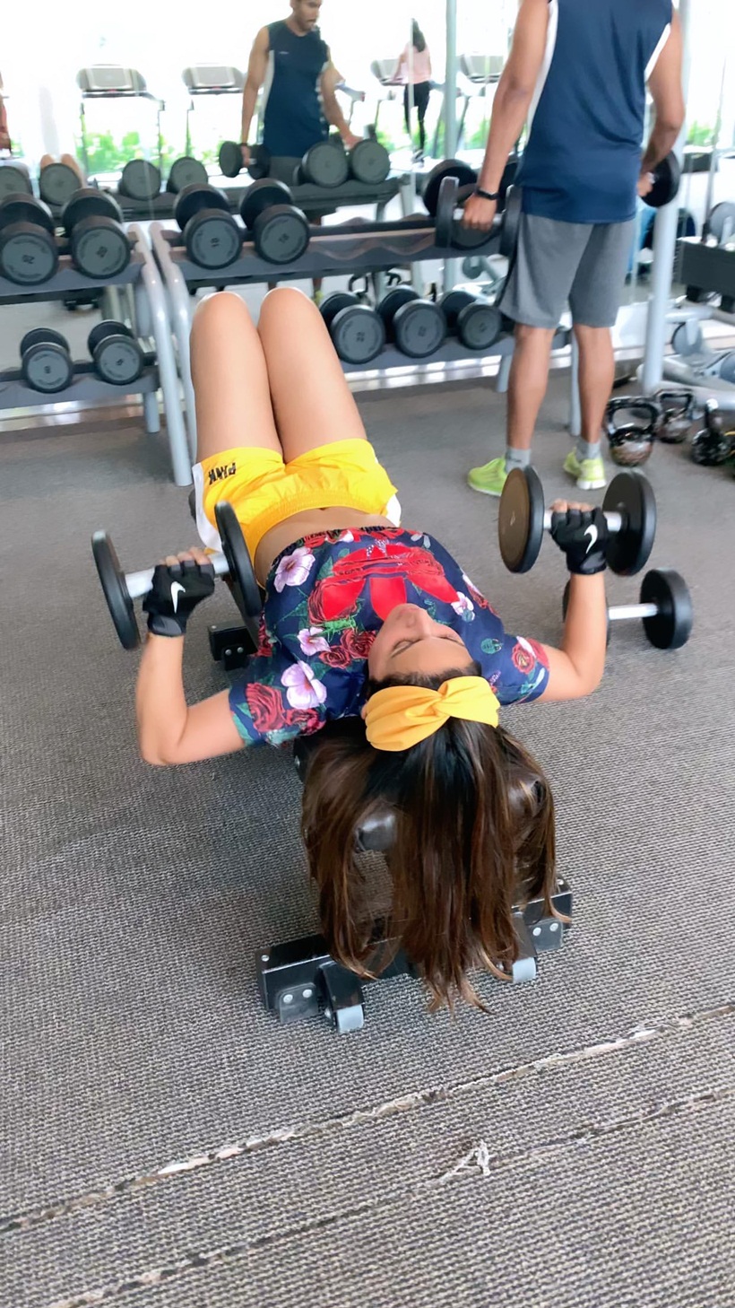 Hina Khan’s workout routine will inspire you to hit the gym