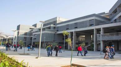Indian Institute of Technology, IIT, iit delhi, iit bombay, iit kharagpur, iit guwahati, final year college stduents, IIT students, education news