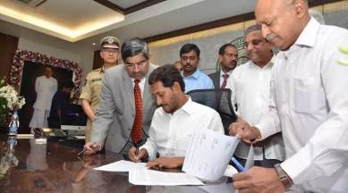 Jagan Mohan Reddy, Jagan Reddy government building demolition, chandrababu naidu, TDP govt corruption, chandrababu naidu TDP, andhra pradesh news