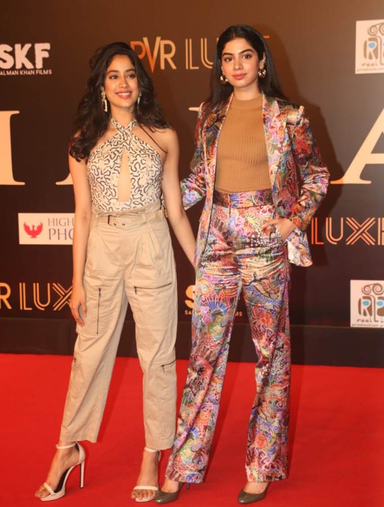 Disha Patani, Janhvi Kapoor, Ananya Panday Attend Bharat Screening ...