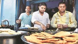 Aligarh, Aligarh Kachori shop raided, Aligarh Kachori shop tax, Aligarh kachori shop GST, Mukesh Kachori bhandar raid, GST registration,