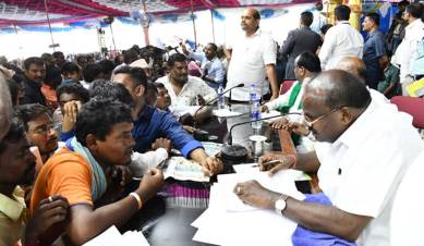 Karnataka-CM-HD-Kumaraswamy-Janata-Darshan-Yadgir