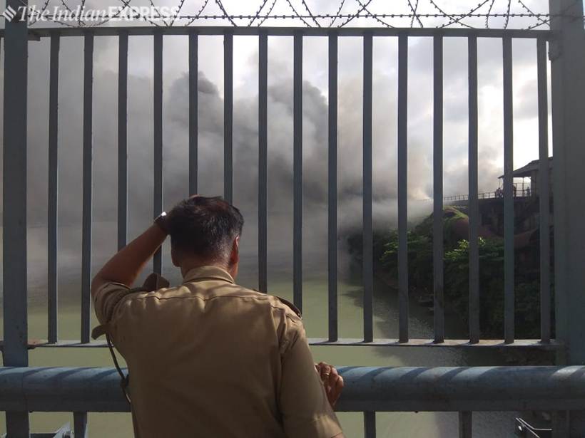 Fire near Howrah Bridge in Kolkata