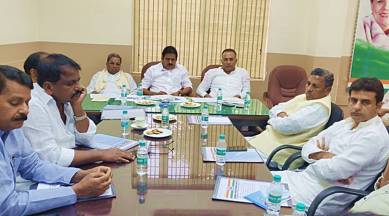 KPCC-Karnataka-KC-Venugoal-Siddaramaiah-LS-elections-lost-candidates-Congress-review-meeting