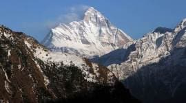 Snow-covered Nanda Devi mountain is seen from Auli town Uttarakhand, Nanda devi, Uttarakhand missing mountaineers, uk mountraineers missing, Uttarakhand, Uttarakhand news, nanda devi peak, nanda devi mountaineers, mountaineers missing nanda devi peak, nanda devi peak mountaineers missing, nanda devi mountaineers new, indian express