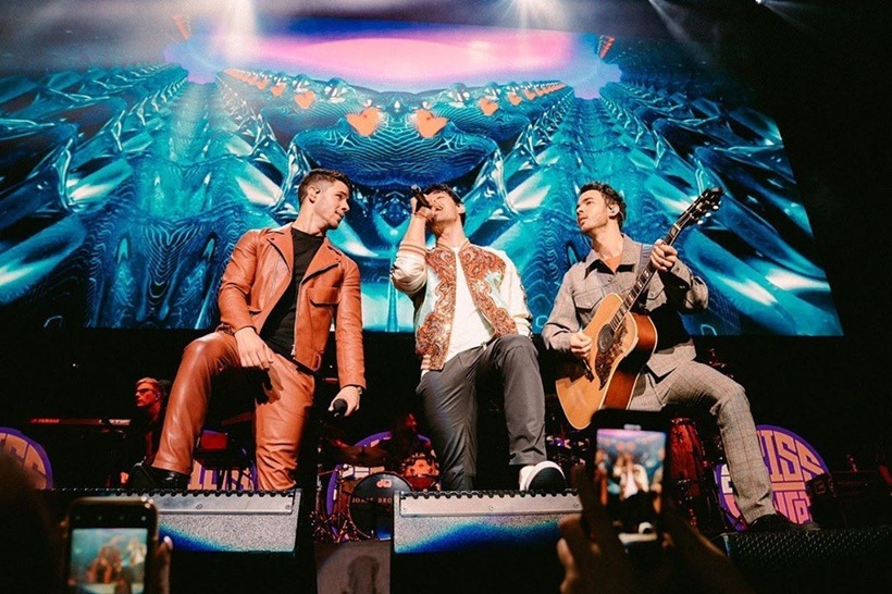 nick jonas concert boston