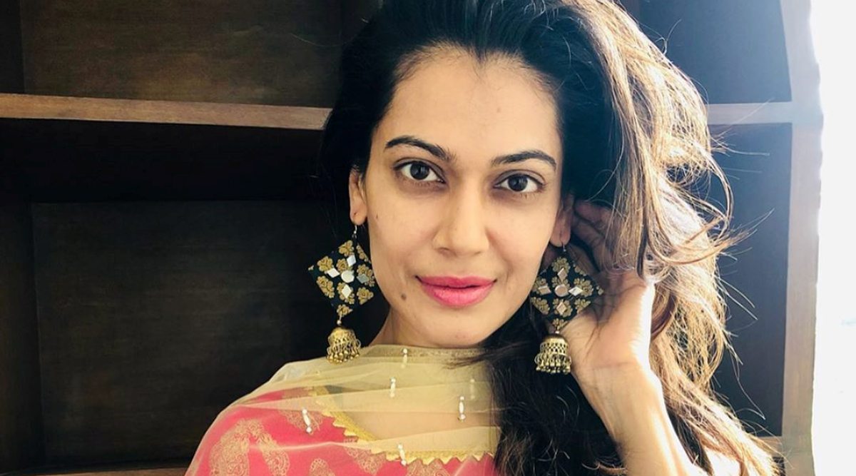Payal Rohatgi, Payal Rohatgi news, payal rohatgi video FIR, FIR against Payal Rohatgi, Payal Rohatgi on nehru, Payal Rohatgi news, Pune police, Payal Rohatgi cases, Pune city news, Indiane xpress