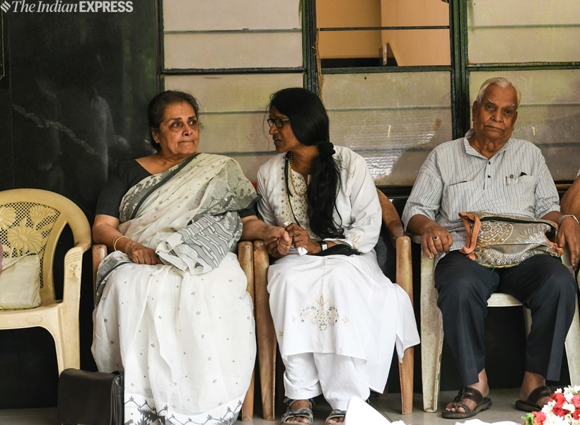 girish karnad mother