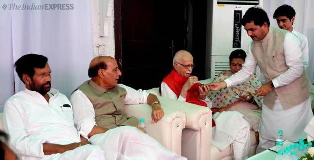 eid celebration, eid-ul-fitr, eid party, shahnawaz hussain, mukhtar abbas naqvi, nirmala sitharaman, piyush goyal, rajnath singh, l k adwani, manoj tiwari, ramvilas paswan, india news, indian express