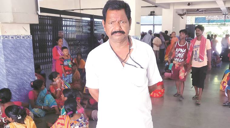 kolkata, priests, imams, temples, mosques, stipends, west bengal government, trinamool congress, bjp, minority, government grants, mamata banerjee, bengalis, pandits, bihar, uttar pradesh, indian express news