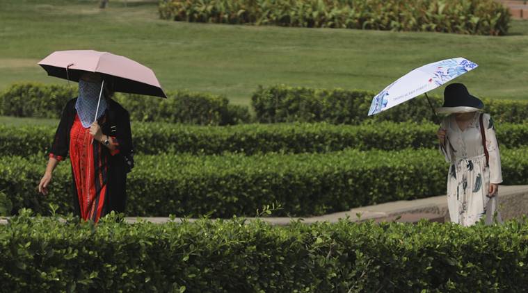 delhi, delhi weather, heatwave, delhi temperature, red warning, heat wave conditions, indian express