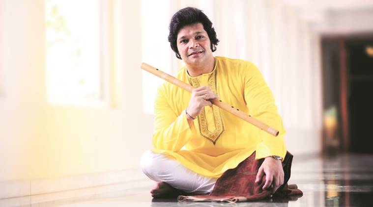 rakesh chaurasia, shiv nadar school, world music day, flautist rakesh chaurasia, music, Zakir Hussain, Ut Zakir Hussain flute, concert, guitar, musical instruments, yash raj studio mumbai, tabla, juhu beach, indian express news