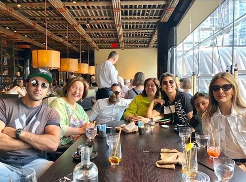 ranbir kapoor family dinner
