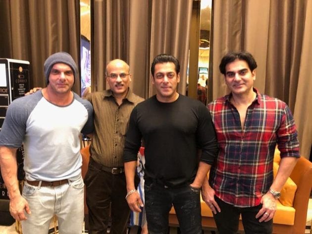bharat, bharat screening, salman khan, katrina kaif, salman khan bharat screening, iulia vantur bharat, bharat screening photos, janhvi kapoor, disha patani photos, sunny leone photos, bharat movie, bharat movie release, bharat photos, sunil grover