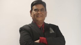 satish kaushik films