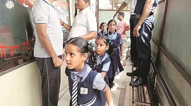surat, surat fire incident, fire, fire in gujarat, short circuit, school, school students, police, fire tenders, ahmedabad news, indian express news