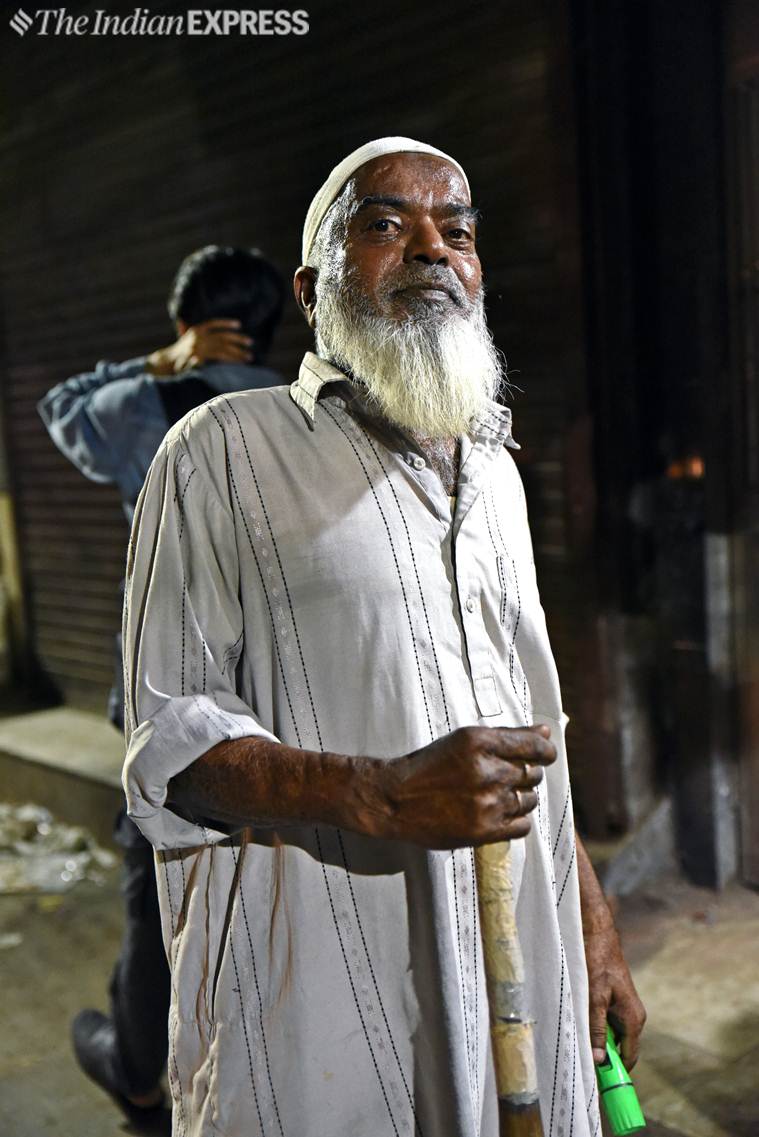 ramzan 2019, ramadan 2019, mohammed hanif, chandni chowk, daryaganj, seharkhan, sehriwallah, sehriwallah photos, ramadan photos, golcha cinema, ajmer fair, delhi news. indian express
