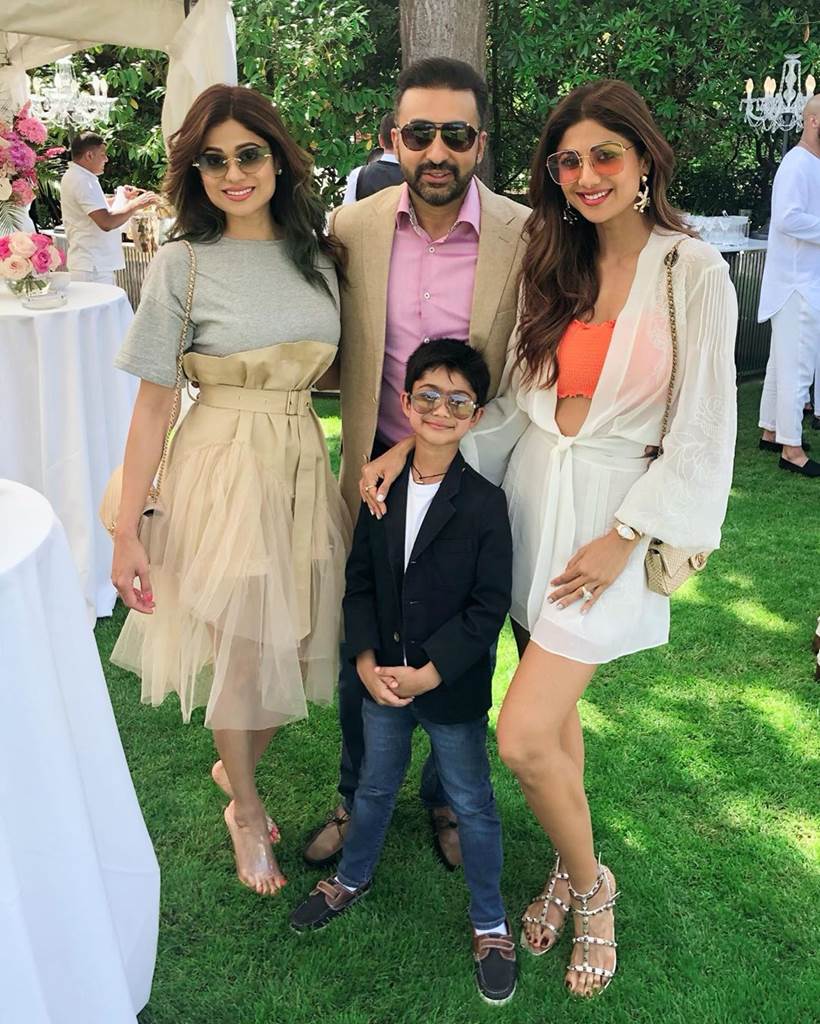 Shamita with family