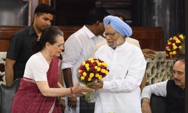 Sonia Gandhi re-elected as leader of CPP | India News News - The Indian ...
