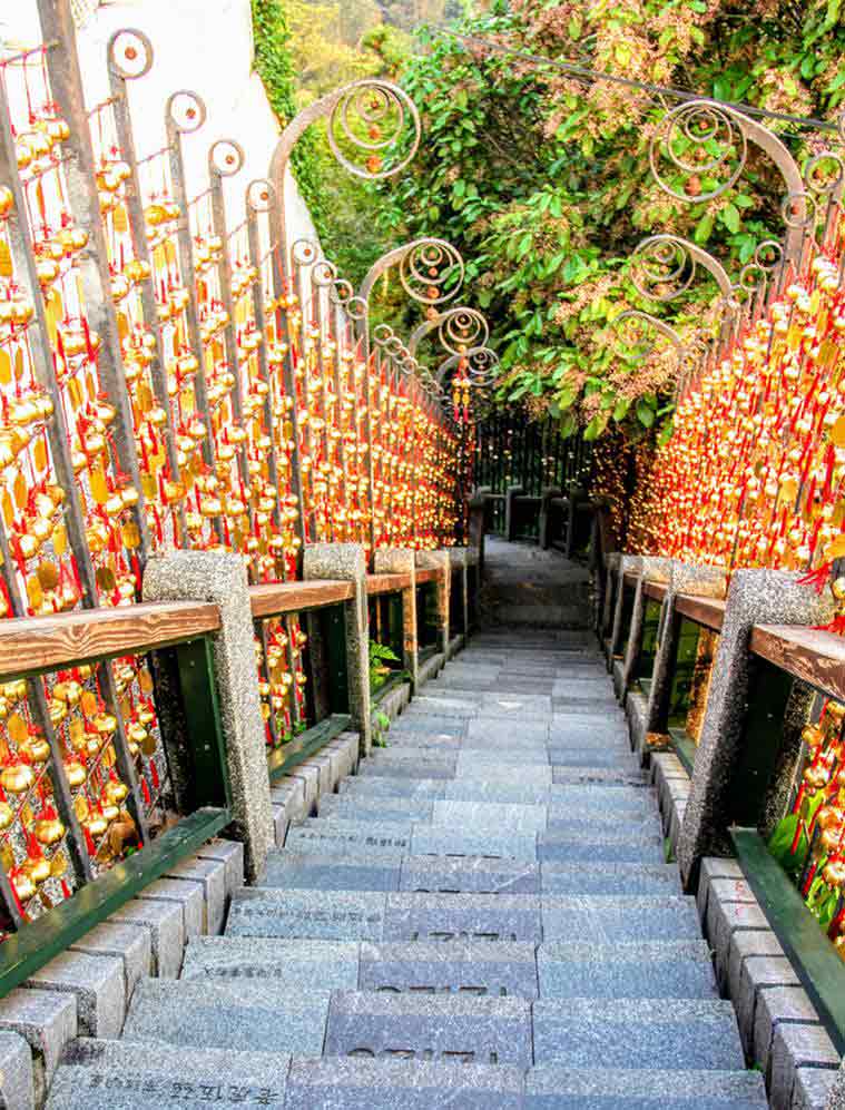 Sun Moon Lake, Taiwan, Central Mountain, Thao tribal, Japanese built
