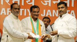 tdp leaders join bjp, congress leaders join bjp, telangana bjp, BJP general secretary, P Muralidhar Rao, E Peddi Reddy, Boda Janardhan, suresh reddy, M Shashidhar Reddy , Sheik Rahmatullah tdp mps bjp, tdp mps bjp merge, rajya sabha mps, tdp rajya sabha mps, telangana news, indian express