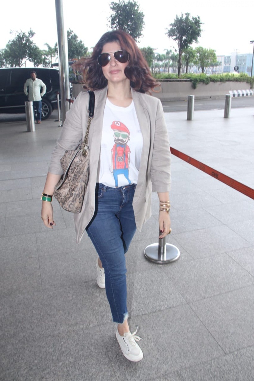 twinkle khanna photos