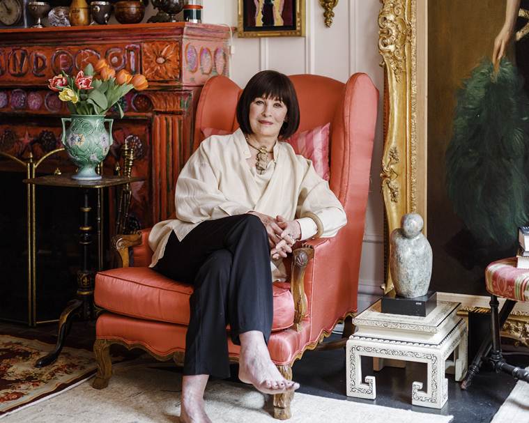 Gloria Vanderbilt, who built a $100 million fashion empire, dies at 95