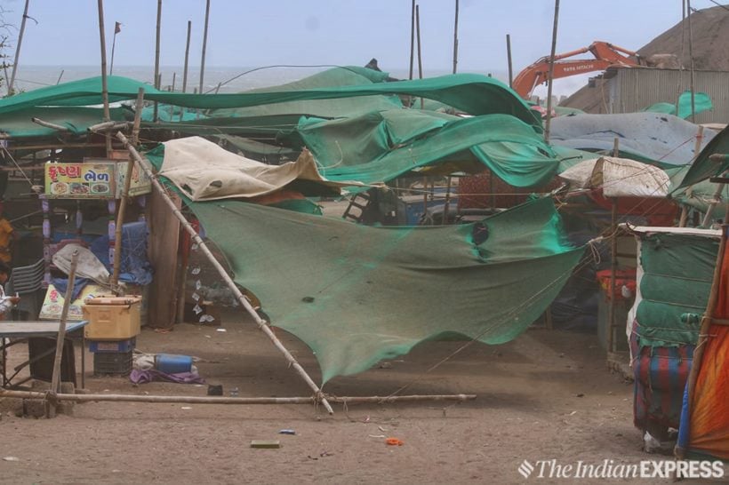 cyclone vayu, cyclone vayu photos, cyclone vayu news, cyclone vayu gujarat, cyclone vayu video, cyclone vayu location, weather today, today weather, cyclone vayu in mumbai, weather report today, weather forecast, weather forecast today, cyclone vayu news, fani cyclone, fani cyclone today news, india news, indian express