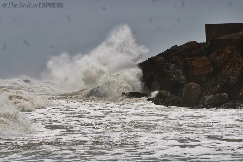 cyclone vayu, cyclone vayu photos, cyclone vayu news, cyclone vayu gujarat, cyclone vayu video, cyclone vayu location, weather today, today weather, cyclone vayu in mumbai, weather report today, weather forecast, weather forecast today, cyclone vayu news, fani cyclone, fani cyclone today news, india news, indian express