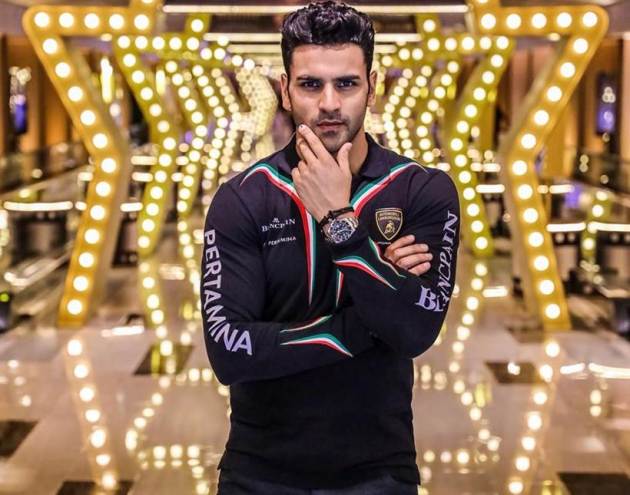 Vivek Dahiya click