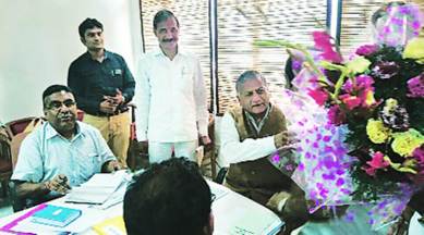 Minister V K Singh calls ex-aide a fraud, had fulsome praise last year