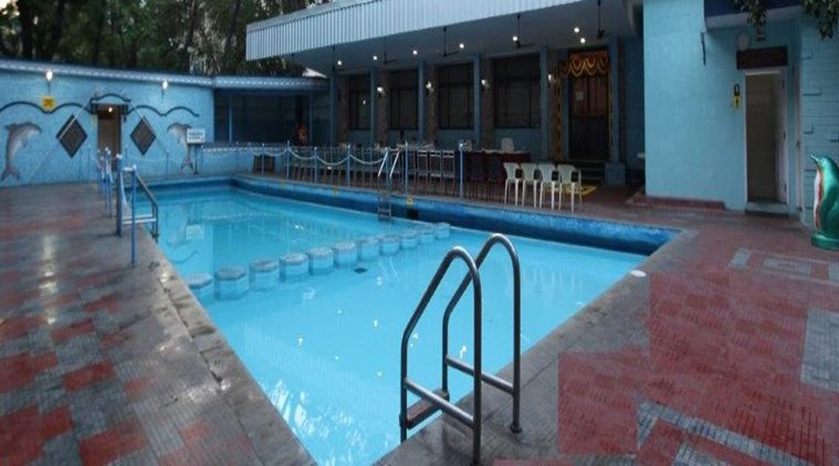 New Woodlands Hotel, Chennai swimming pool