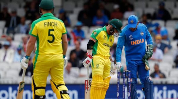 zing bail, zing bail fail, zing bail world cup, david warner bails, bumrah warner, india vs australia, ind vs aus, ind vs aus bails, icc world cup 2019, cricket news