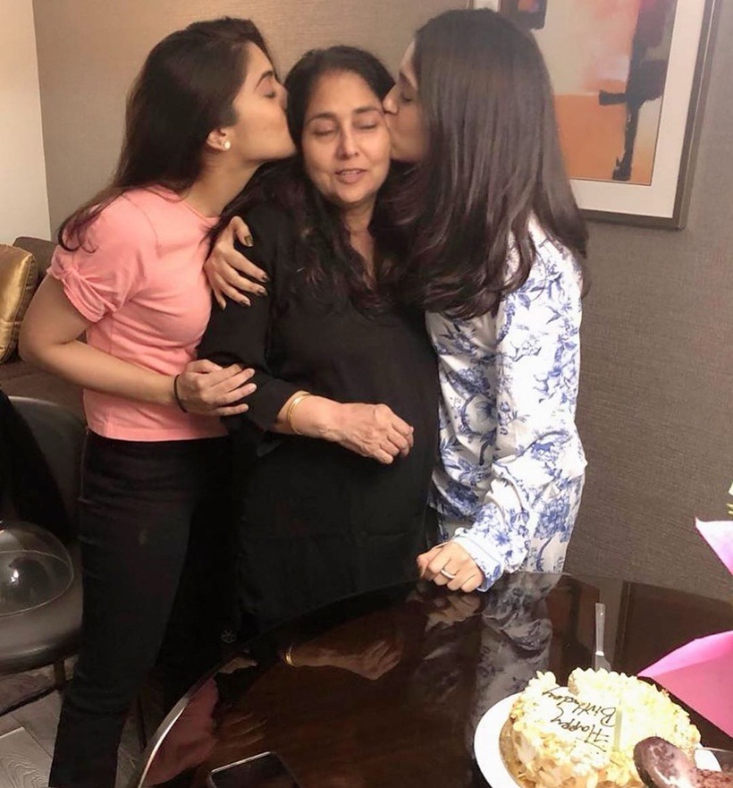 bhumi pednekar with her family on birthday