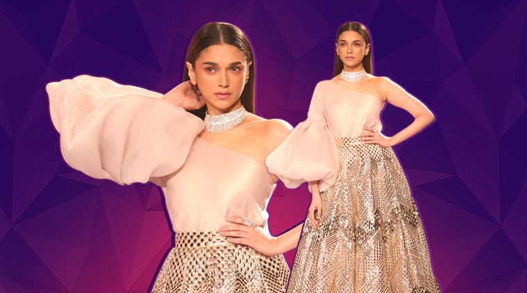 aditi rao hydari show stopper, aditi rao hydari couture week, aditi rao hydari couture week, pankaj and nidhi, pankaj and nidhi couture week, indian express, indian express news