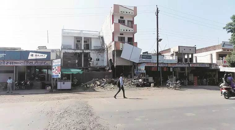 Madhya Pradesh, 2016 Petlawad Muharram incident, tazia procession, petlawad communal tension, communal violence, hindu muslim tension, Petlawad Muharram violence, indian express news