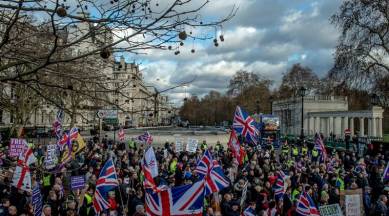 Britain’s falling Pound signals brexit dismay