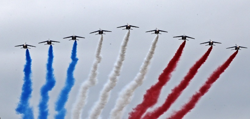 france bastille day, bastille day fireworks, bastille day photos, emmanuel macron, france police, tear gas, france protests, yellow vest protestors, world news, indian express