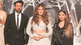 india couture week, falguni and shane peacock, sara ali khan, sara ali khan showstopper, falguni shane peacock couture, feathers, gowns, lehengas, kartik aryan, ibrahim ali khan, imtiyaz ali, fashion news, lifestyle news, indian express news