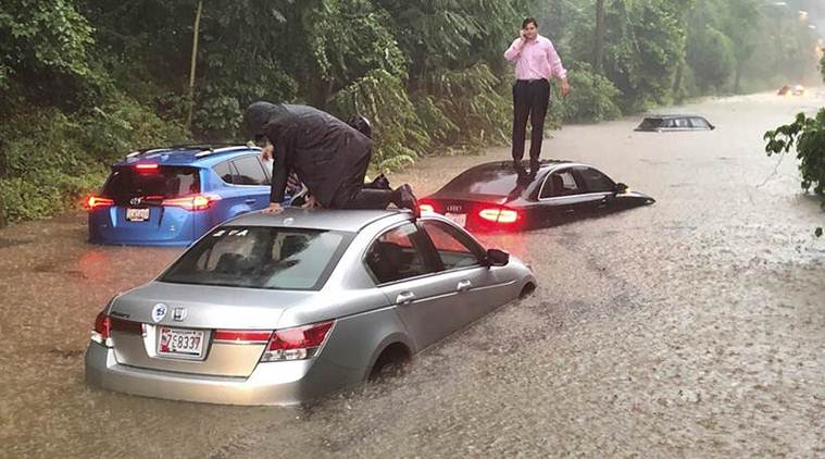 Heavy Rains Strand Washington Drivers, Flood White House Basement 