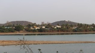 Chitlapakkam lake, desilting
