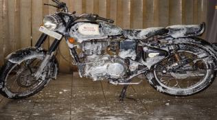 Royal Enfield dry wash, Chennai