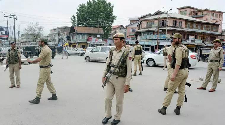Srinagar Jammu Kashmir, Jammu Kashmir section 144, Jammu Kashmir curfew, Jammu and kashmir police, J&K police force deployment