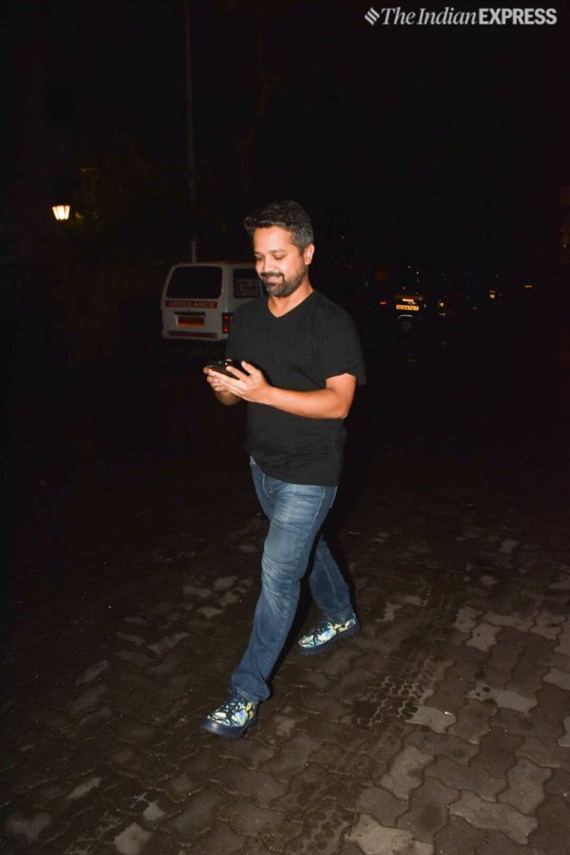 karan johar party, shah rukh khan, karan johar, shah rukh, shahrukh khan, srk, zoya akhtar, karan johar house party photos