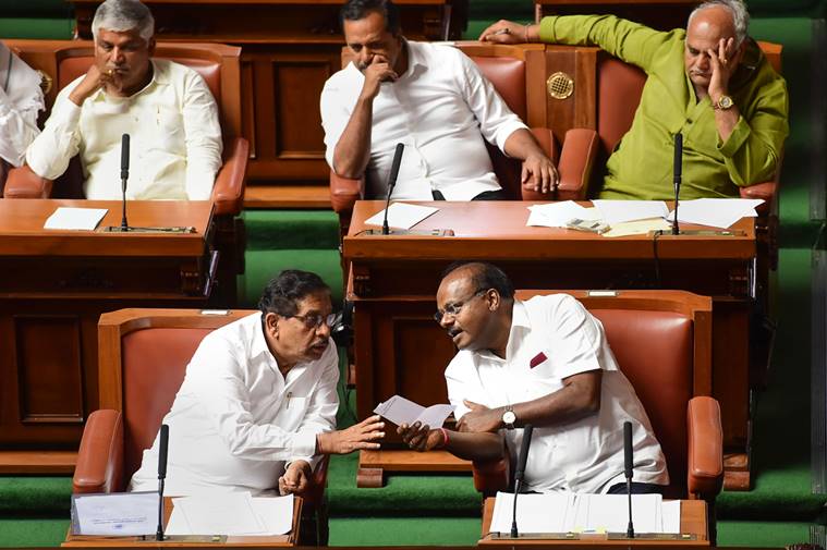 Karnataka heats up after SC orders status quo on rebel MLAs, Kumaraswamy seeks trust vote