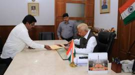 Karnataka crisis, Karnataka government, H Nagesh, bjp, congress, jds, coialation governmnet, karnataka politics, siddaramaiah, kumaraswamy, independet MLA, DK Shivakumar, Yeddyurappa, Indian Express