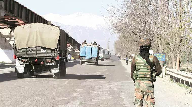 Indian railways, kashmir article 35A, j&k letter to railways, jammu and kashmir army, jammu and kashmir article 35a, j&k article 35a, kashmir valley, indian express, kashmir news