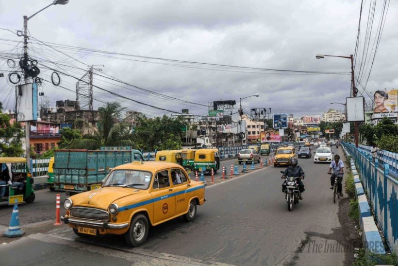 Kolkata bridge, em by pass, em bypass photos, kolkata traffic, kolkata rain, kolkata news, indian express