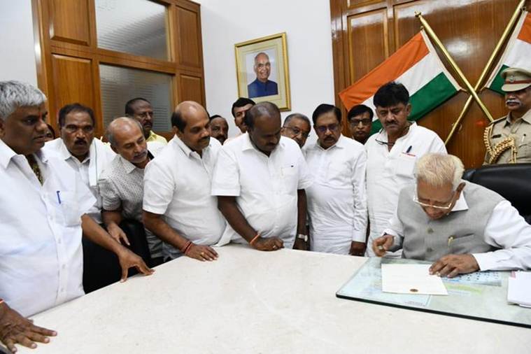 congress jds lose trust vote, karnataka floor test, Kumaraswamy, Kumaraswamy trust vote, karnataka trust vote, Yeddyurappa, karnataka floor test results, floor test in karnataka, floor test karnataka 2019, karnataka govt crises, karnataka news, karnataka mla resign, Indian express