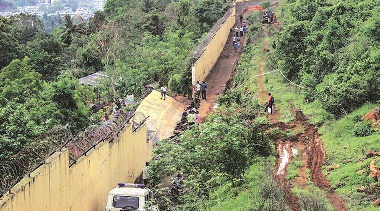 kurar wall collapse, mumbai wall collapse, mumbai kurar wall collapse, wall collapse in kurar, wall collapse in mumbai, mumbai news, Indian Express